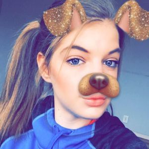 Meet your Posher, Caitlyn